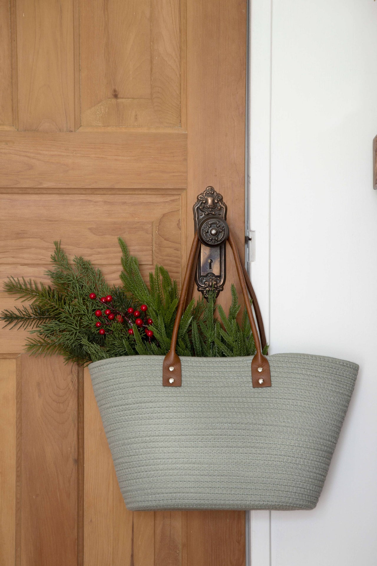 GREEN COTTON BAG WITH BROWN HANDLES